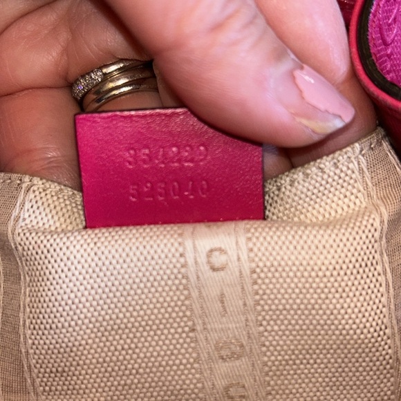 Stunning Gucci GG Guccissima Studded Bucket Bag - Picture 11 of 16